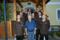Die FF Klam gratuliert Oberlöschmeister Hölzl zum seinem 70. Geburtstag