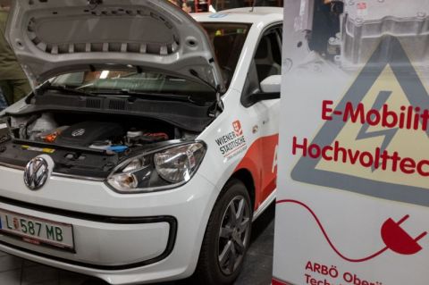 E-Auto Schulung (20).jpg