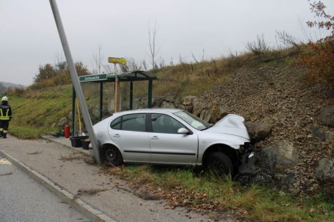 Verkehrsunfall Aschaumuehle (1).JPG